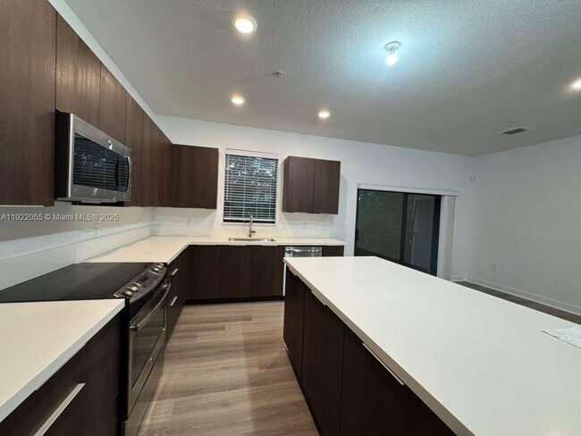 Building Photo - 10473 NW 82nd St