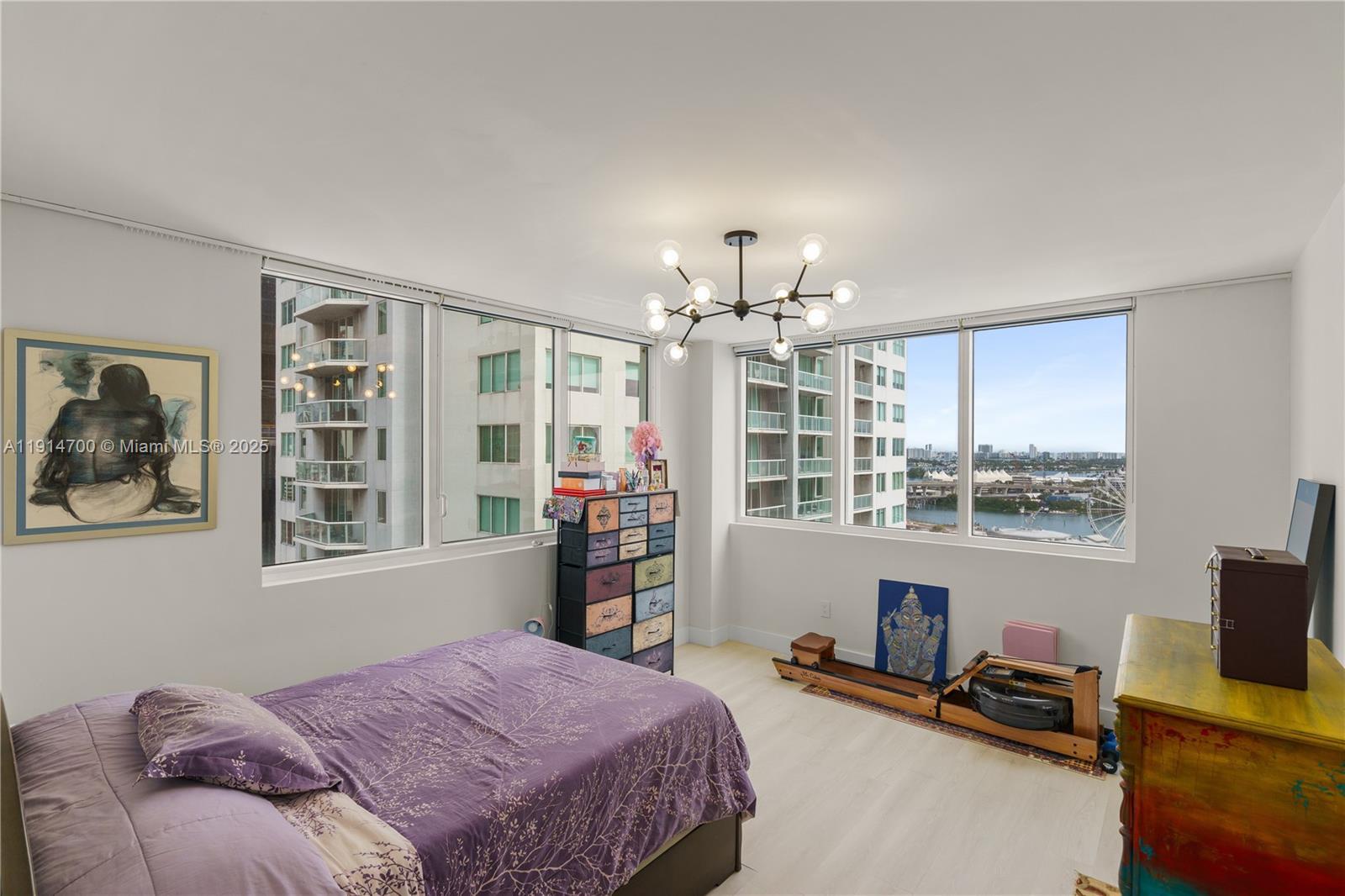 Building Photo - 253 NE 2nd St