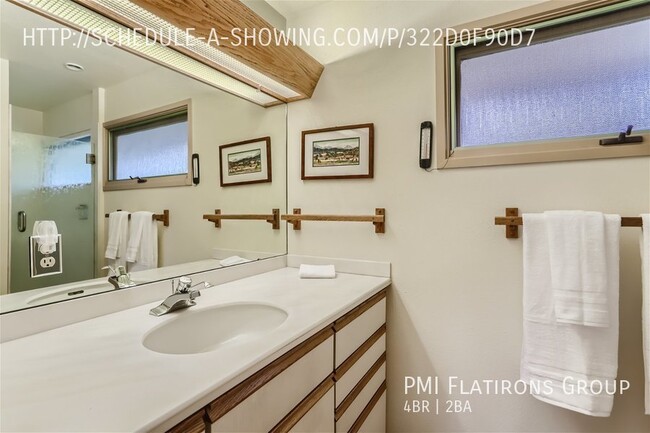 Building Photo - 2440 Kohler Dr