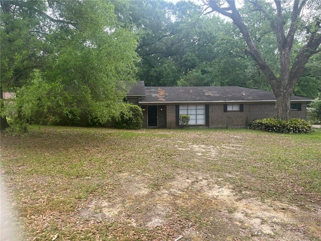Building Photo - 6350 Gilbert Dr W