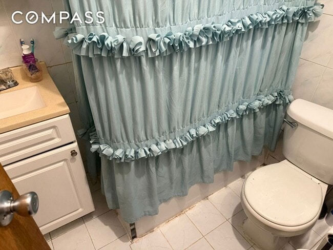 Building Photo - 1278 1st Ave