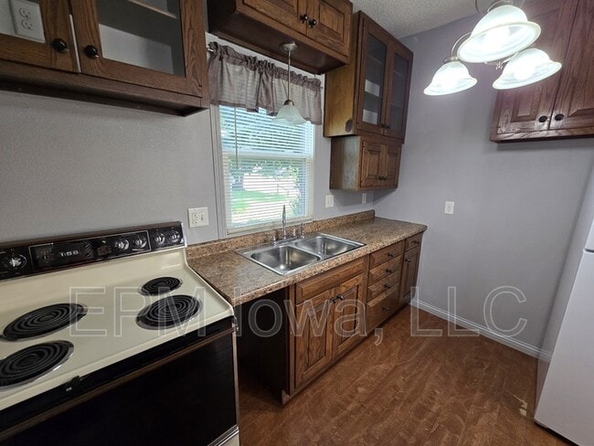 Building Photo - 407 Bayard St