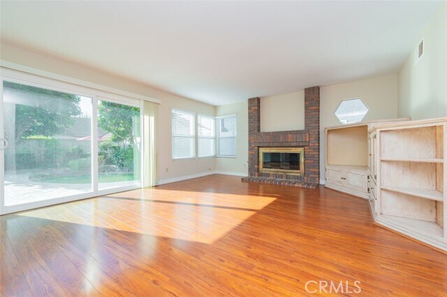 Building Photo - 8 Bayview