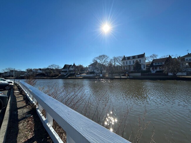 Building Photo - Coming Soon! Gorgeous 3 bedroom 1 1/2 bath...