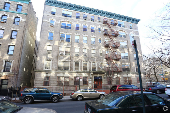 Primary Photo - 308 W 151st St