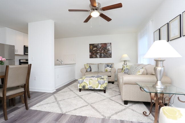 Interior Photo - Mueller Crossing