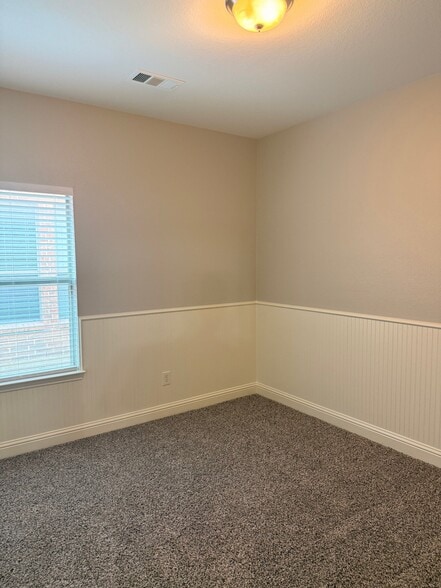 Building Photo - 3105 Whispering Pine Blvd