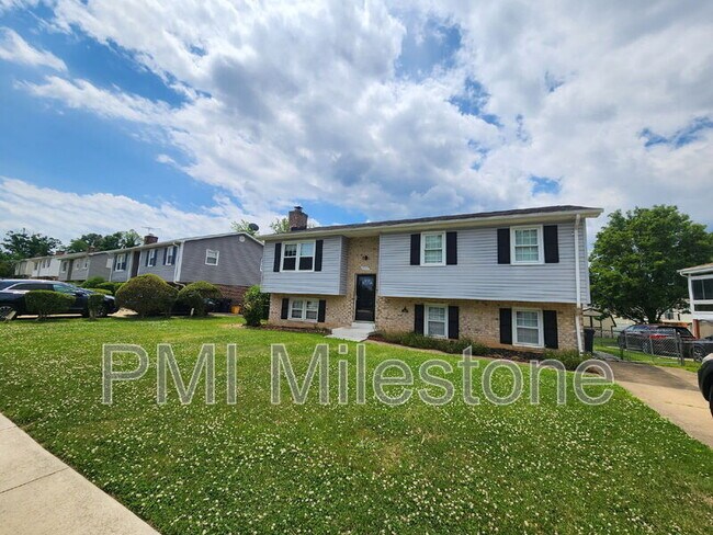 Building Photo - 3333 Swann Rd