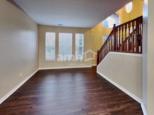 Building Photo - 6527 Sussex Dr