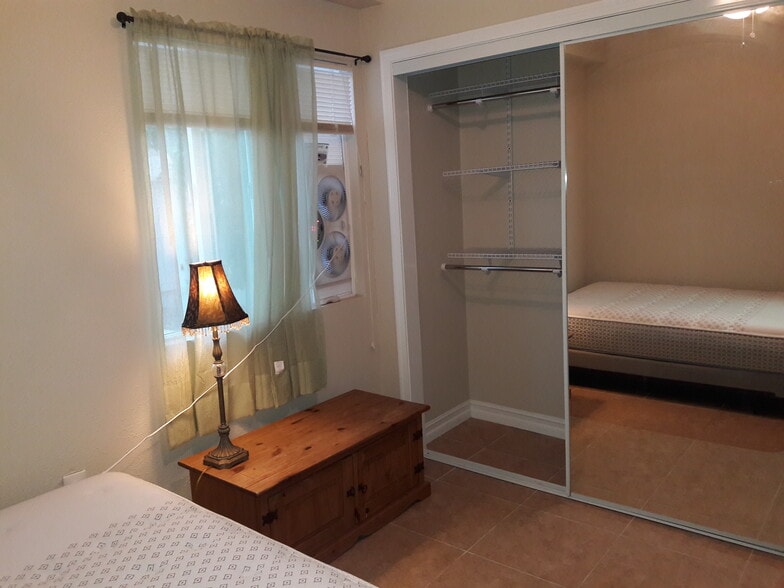 Building Photo - 7008 Dennison St