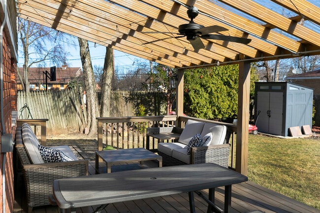 Building Photo - 9535 Osceola Ave