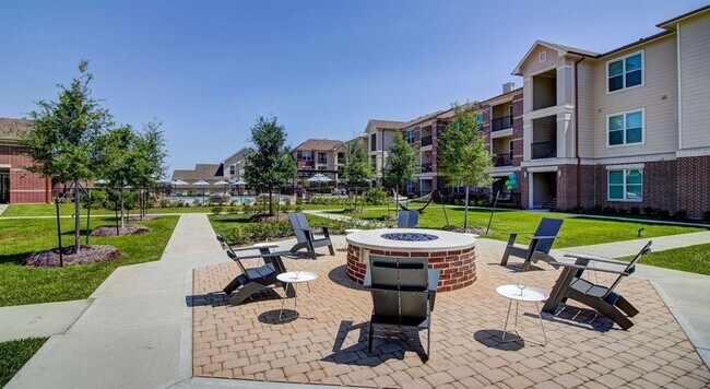 Building Photo - 5330 Sienna Pkwy