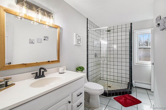 Building Photo - 13428 Sequoia Ln