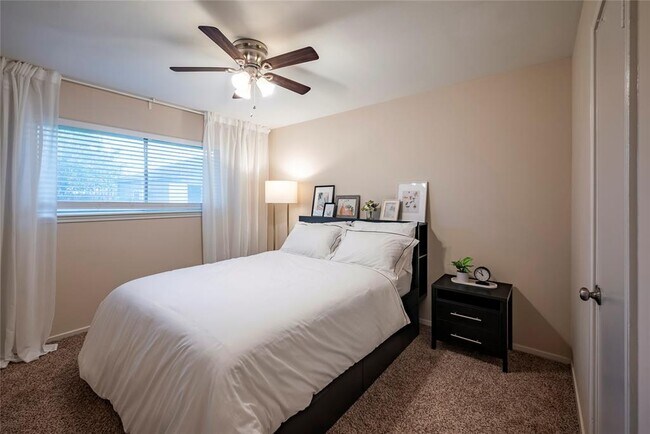 Building Photo - 10607 Wickersham Ln