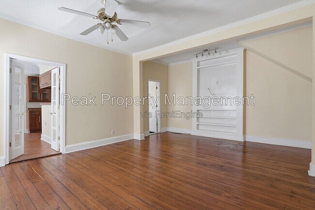 Building Photo - 3120 Parkwood Ave