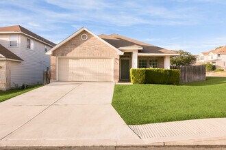 Building Photo - Corner Lot In Stone Oak Area