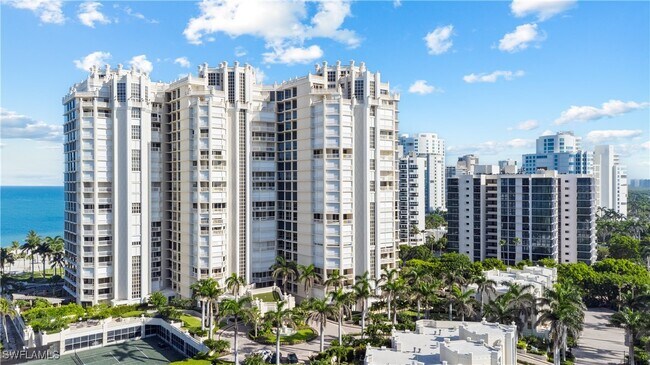 Building Photo - 4021 Gulf Shore Blvd N