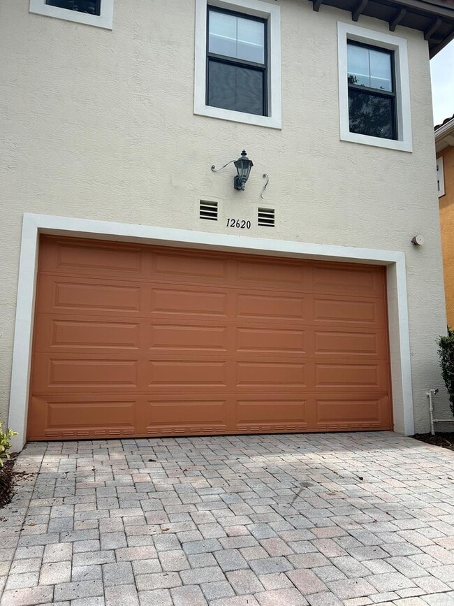 Building Photo - 12620 NW 32nd Ct