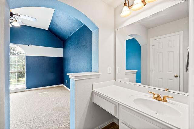 Building Photo - 4205 Lansbury Dr