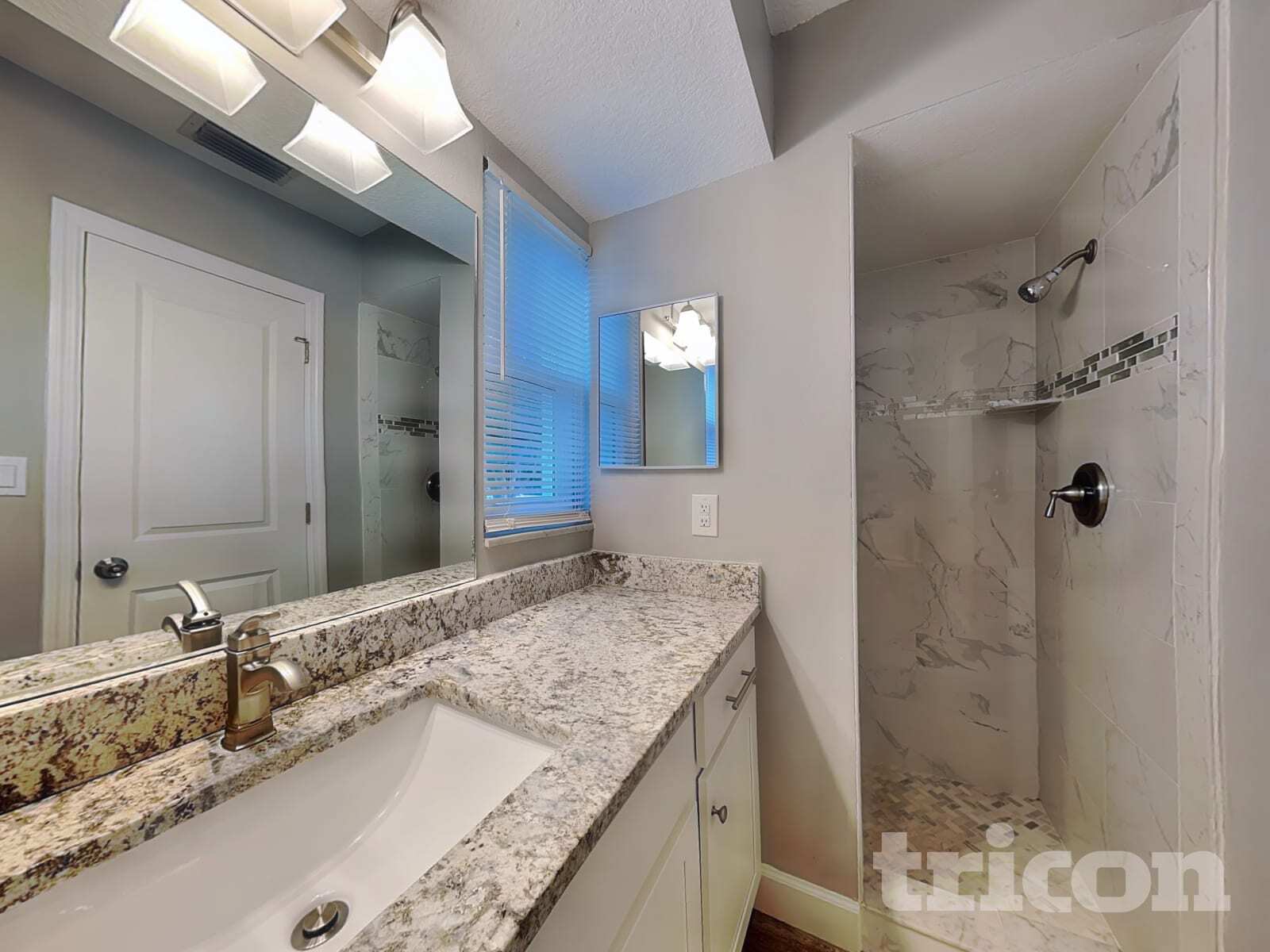 Building Photo - 6325 Mosby Pl