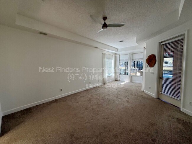 Building Photo - 424 Oak Pond Dr