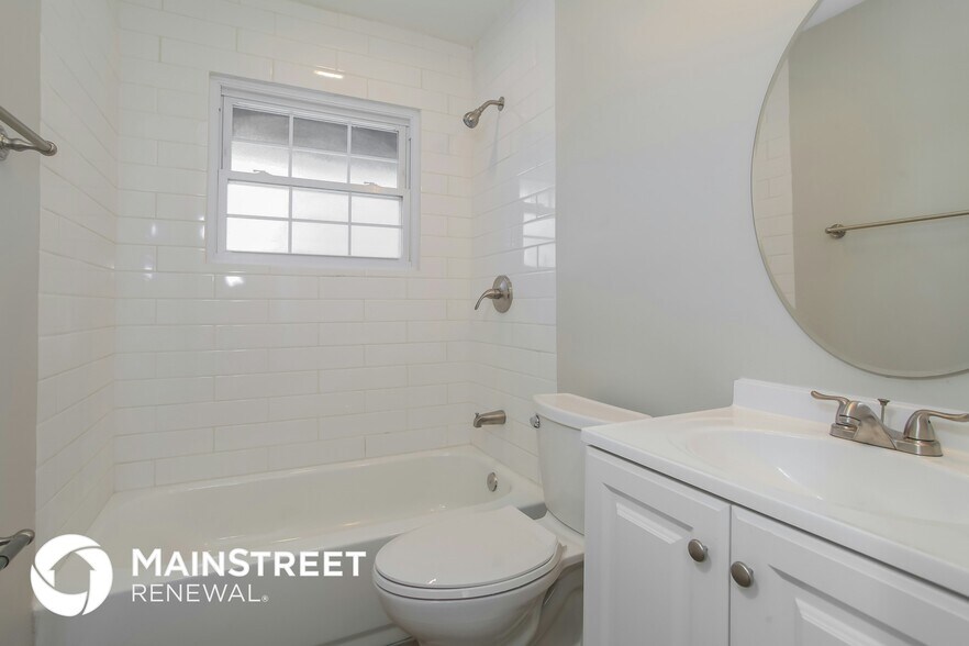 Building Photo - 8654 Tralee Ct