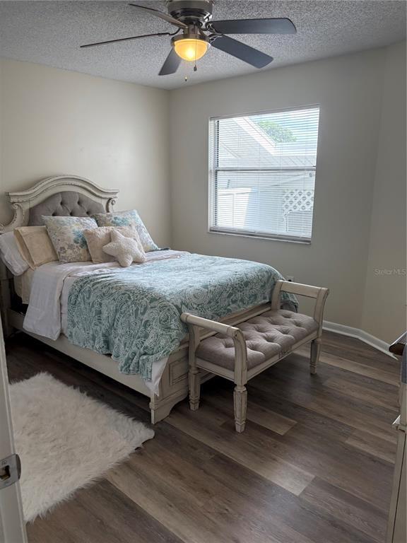Building Photo - 571 Milburne Close