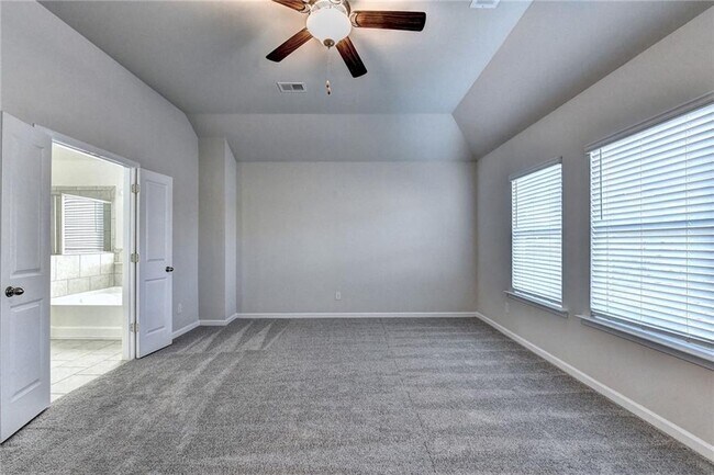 Building Photo - 354 Paxton LN