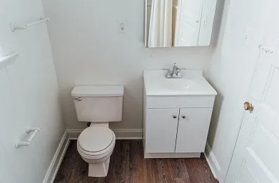 Building Photo - 10 W Chestnut St