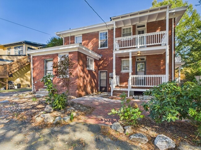 Building Photo - 4222 Chamberlayne Ave