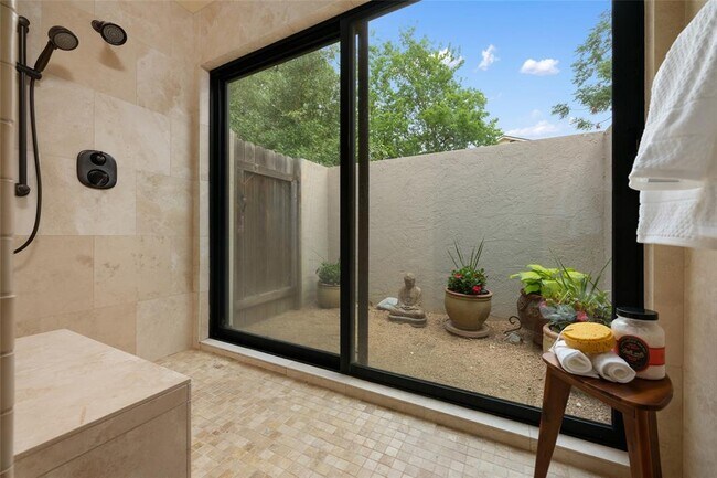 Building Photo - 15911 Booth Cir