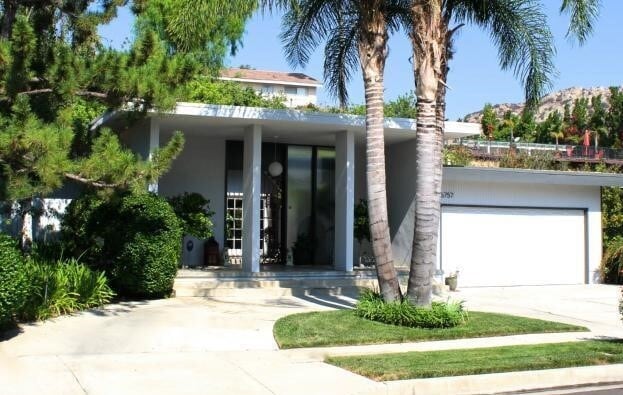 Building Photo - 6757 Daryn Dr