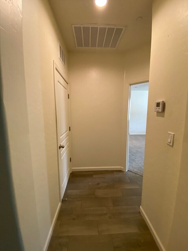 Building Photo - Tulare home coming soon!