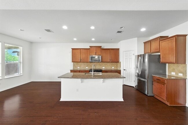 Building Photo - 16300 Travesia Way