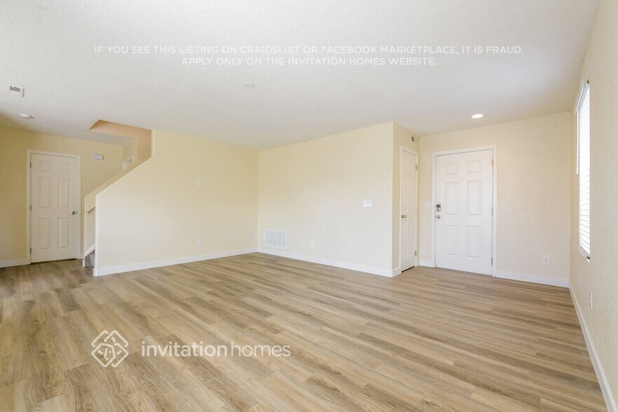 Building Photo - 729 Canyon Ln