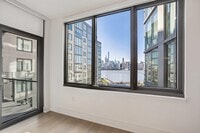 Building Photo - 9 Ave at Port Imperial