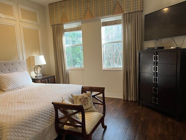 Building Photo - 4991 Bonsai Cir