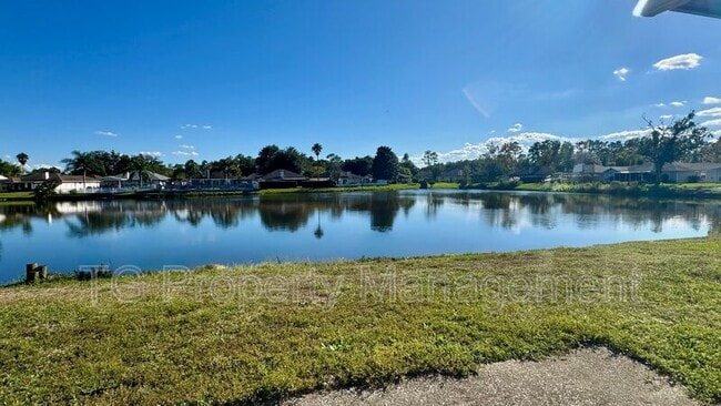 Building Photo - 3696 Barbizon Cir N