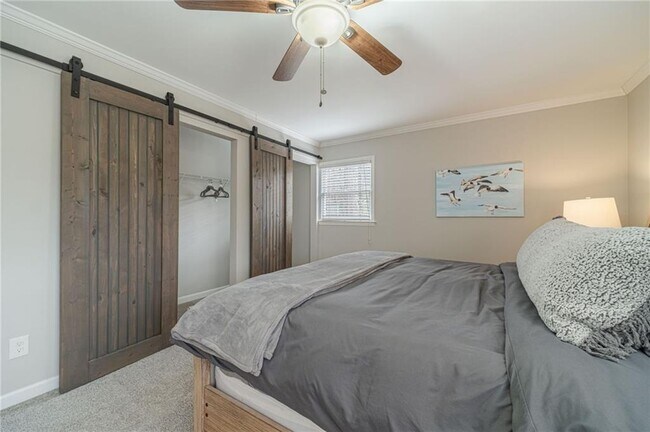 Building Photo - 691 Harbor Cove