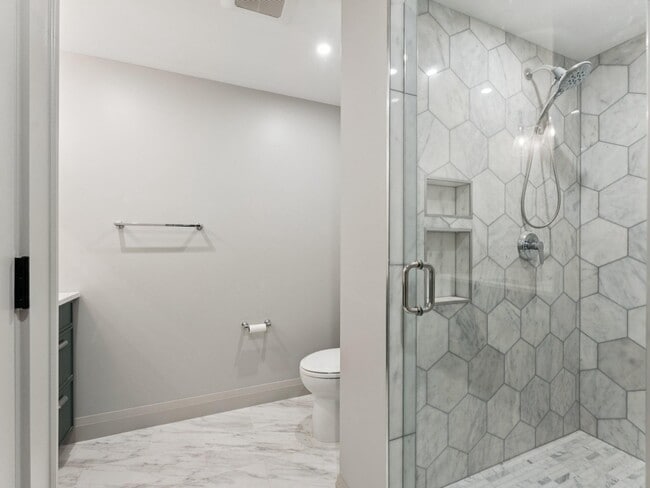 Building Photo - 1508 21st St NW