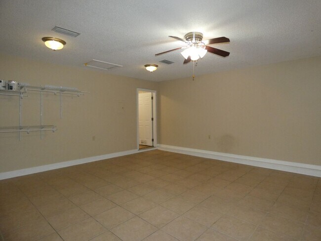 Building Photo - Spacious 3-Bedroom Home — Large Backyard