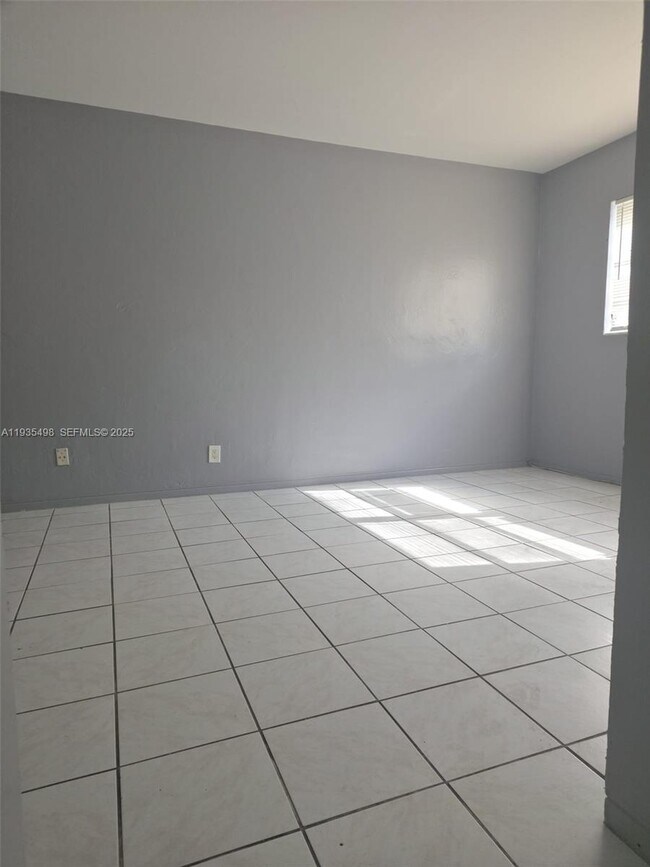 Building Photo - 1610 Liberty St