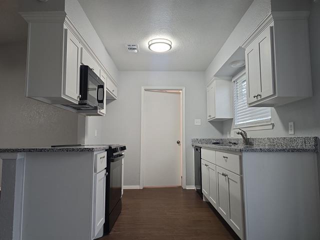 Building Photo - 5821 Fair Wind St