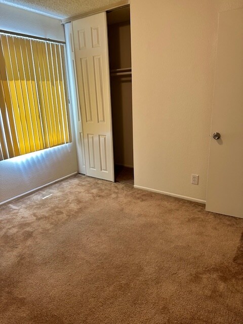 Building Photo - 215 Hudson S Ave