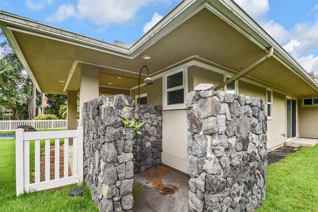 Building Photo - Ohai Estates 4 Bed 4.5 Bathroom Home Avail...