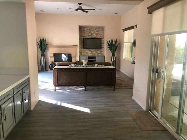 Building Photo - 52195 Shining Star Ln