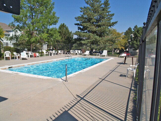 Building Photo - Sunstream Loft One Bedroom plus additional...