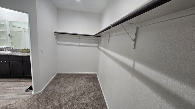 Building Photo - 6906 Brisco Rd