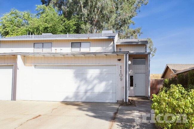 Building Photo - 1109 Nadene Dr