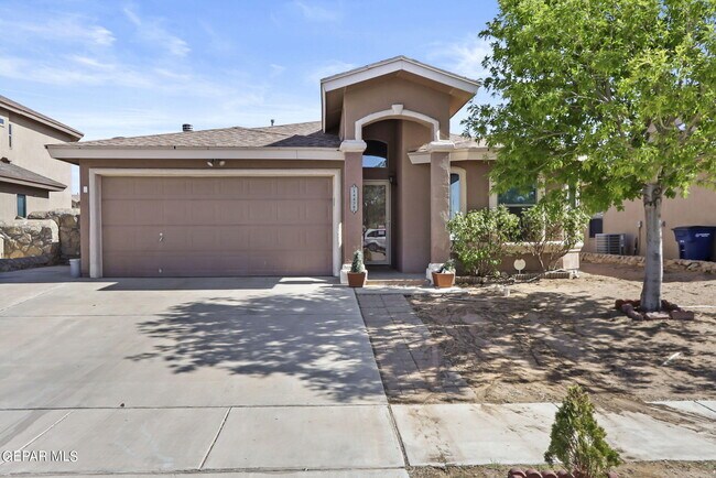 Building Photo - 14438 Miguel Terrazas Dr